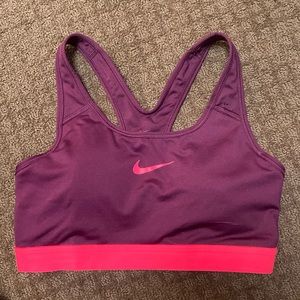 NIKE sports bra